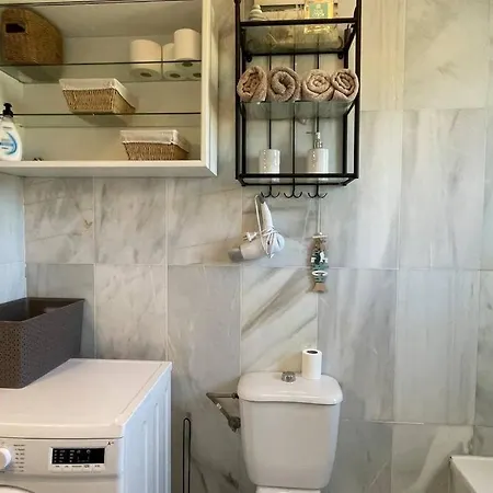 Atico Con Bonita Vista. En Urbanizacion Privada.! Estepona