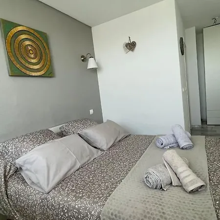 Apartment Atico Con Bonita Vista. En Urbanizacion Privada.! Estepona